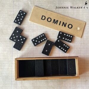 Johnnie Walker Keep Walking Collectors Edition Dominos